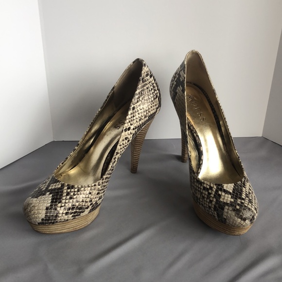 Guess Snake Skin Print High Heel Shoes Womens Size 7.5 - Picture 7 of 8